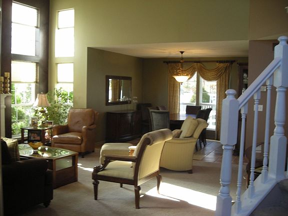 Living Rm/ Dining Rm