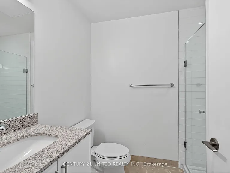 475 George St N #416 — Photo 36