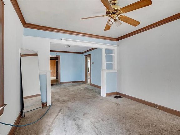 3rd image of 5826 Peery Ave