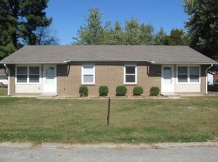 1204 Lincoln Dr APT A, Marion, IL 62959