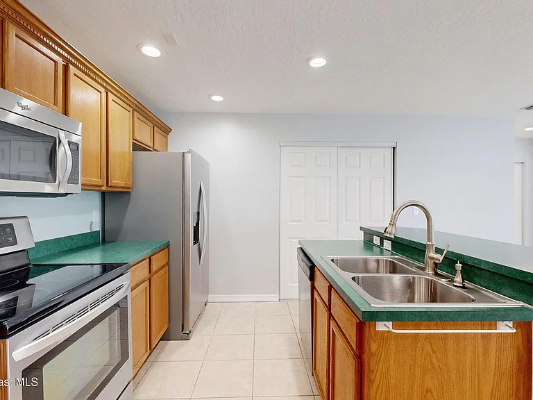 234 Johnson Ave — Photo 7
