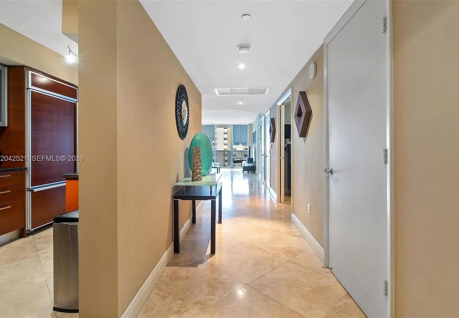 Beach Club Three Condo — Photo 1