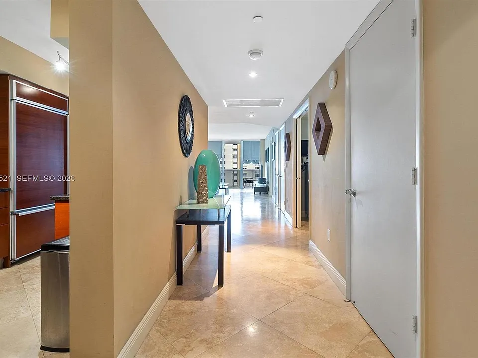 1800 S Ocean Dr #608