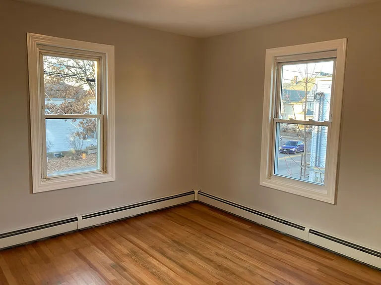 185 Calef Rd — Photo 3