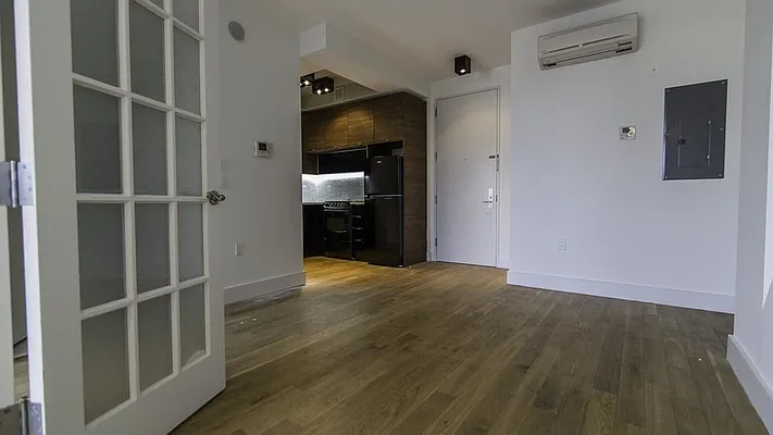 Rented by Nooklyn NYC LLC | media 90