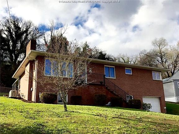 2nd image of 305 Knollwood Dr