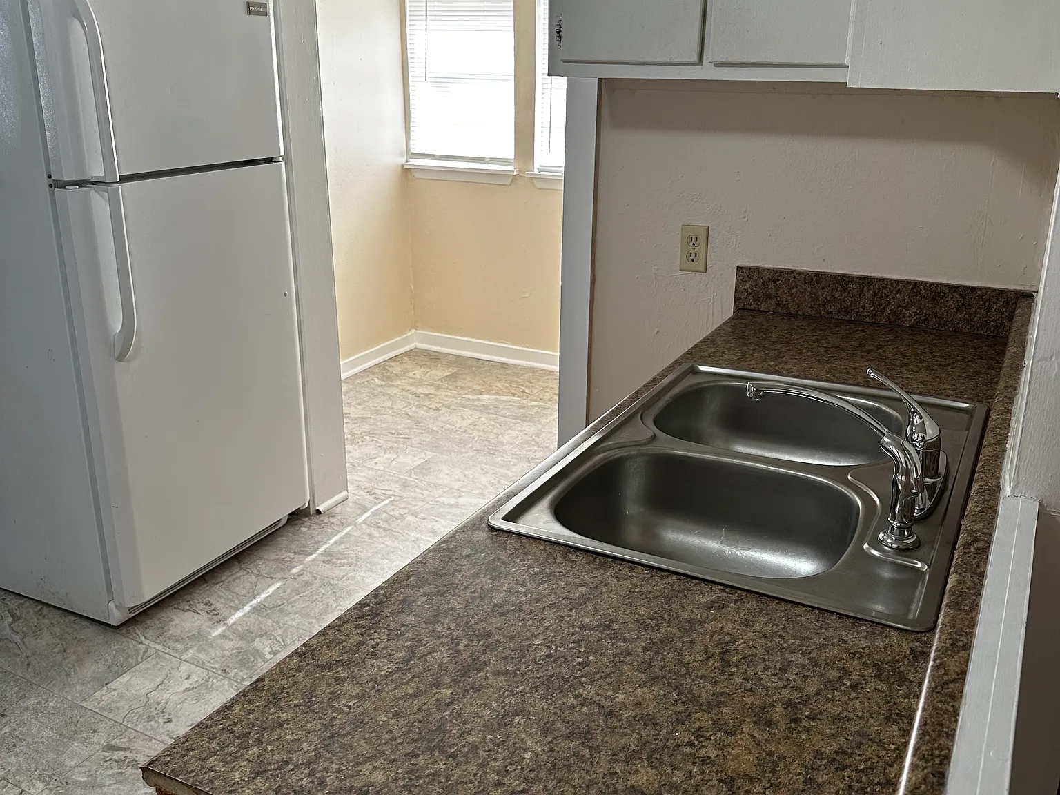 1 bed, 500 sqft, $750 — Photo 2