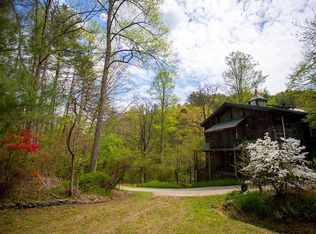 45 Springwood Lake Rd, Robbinsville, NC 28771