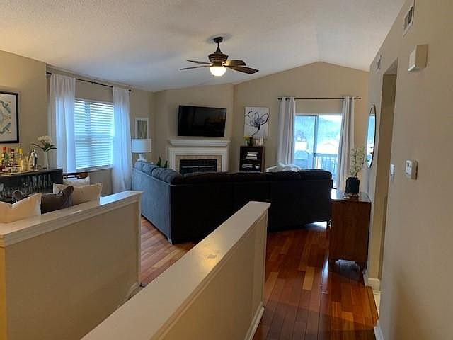 1st image of 9005 N Swan Cir