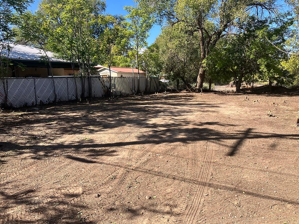 2nd image of 593 Atrisco Dr SW