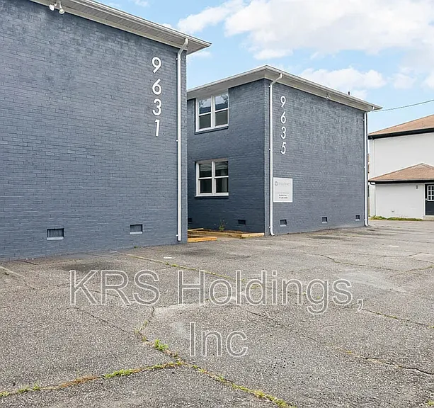 9635 Salem St — Photo 12