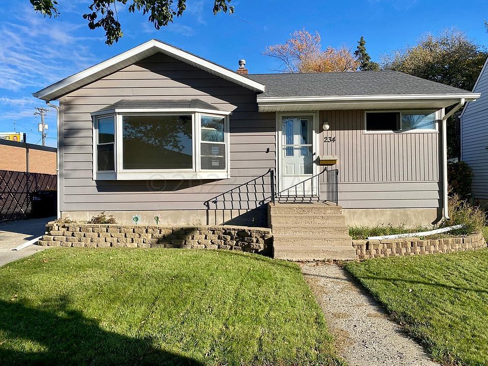 1st image of 234 2nd Ave W