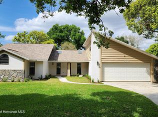 8019 Floral Dr, Weeki Wachee, FL 34607