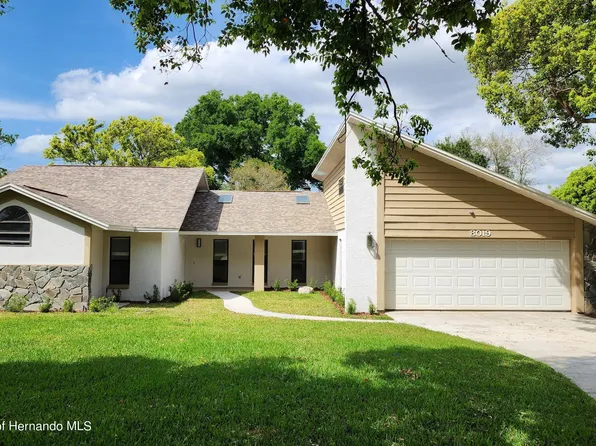 8019 Floral Dr, Weeki Wachee, FL 34607