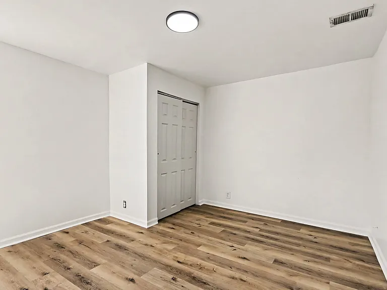 2629 Brannon Ave — Photo 9