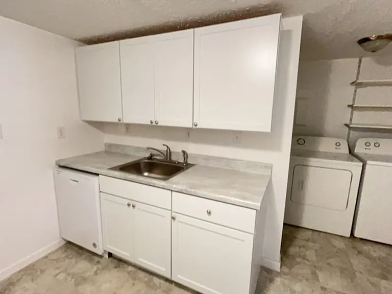 611-613 Oregon St — Photo 15
