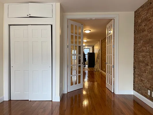 Rented by Oxford Property Group | media 32