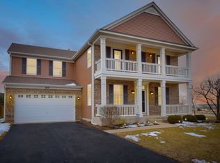 707 Bonaventure Dr, Oswego, IL 60543