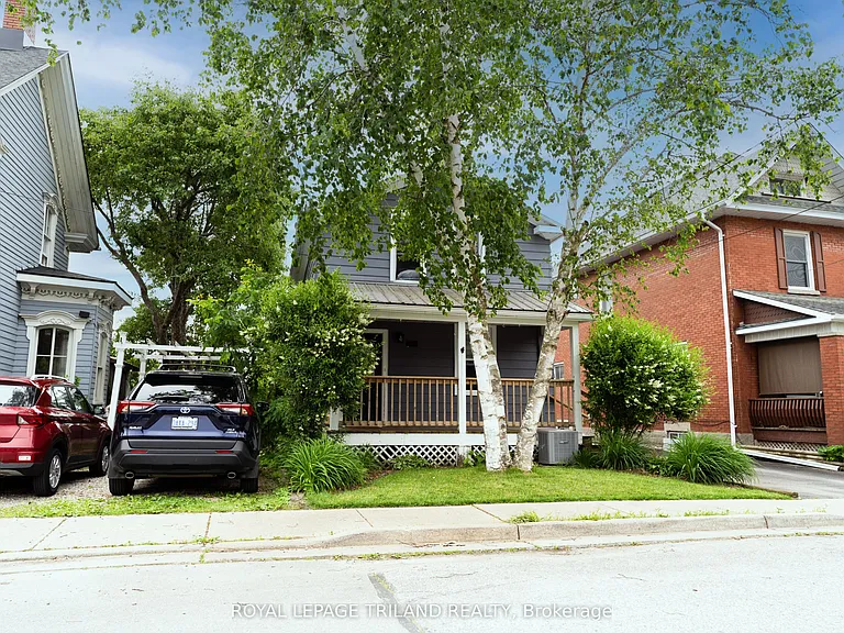 326 Smith St — Photo 2