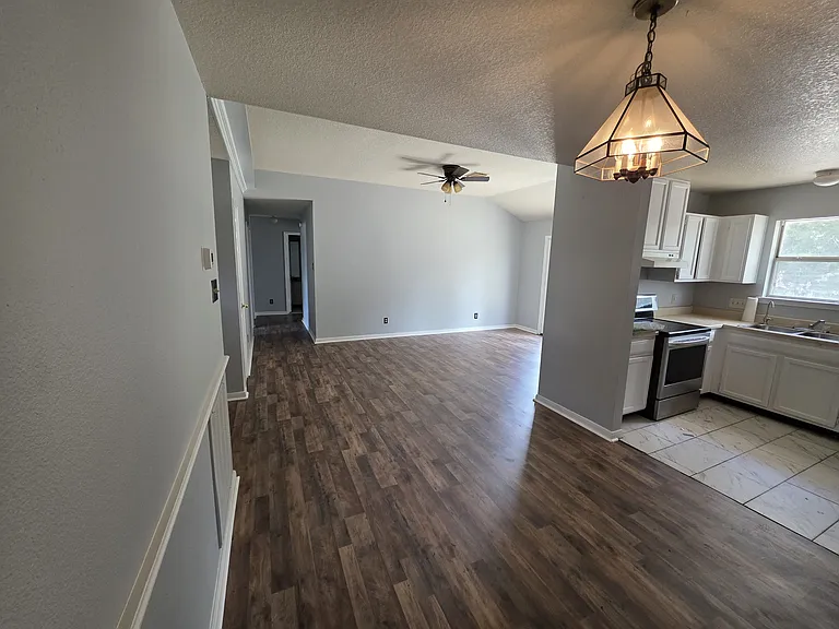 24107 Lazy Kay Ln — Photo 2
