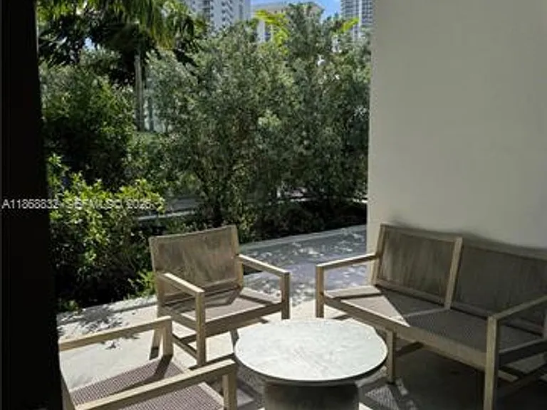 17550 Collins Ave #402 — Photo 4