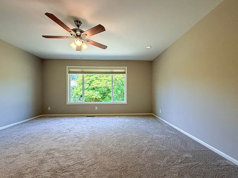 23512 NE 19th Dr — Photo 38