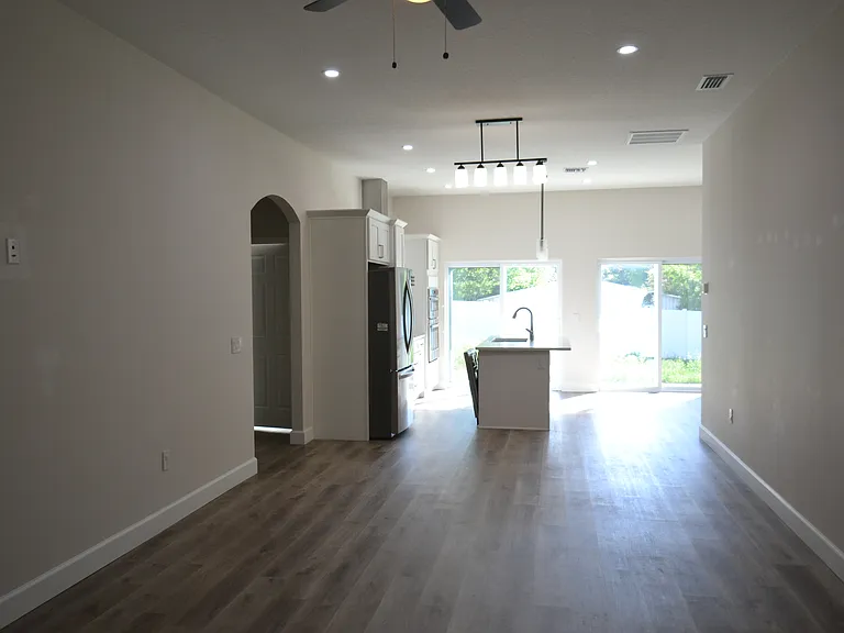 6474 Taylor Ct — Photo 3