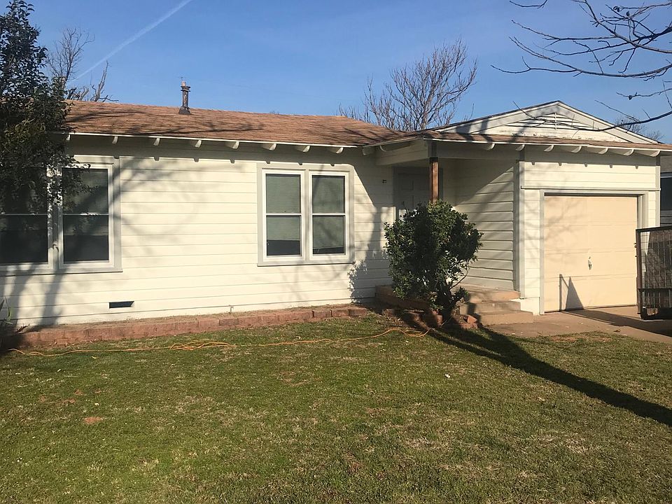 1st image of 818 S Jefferson Dr