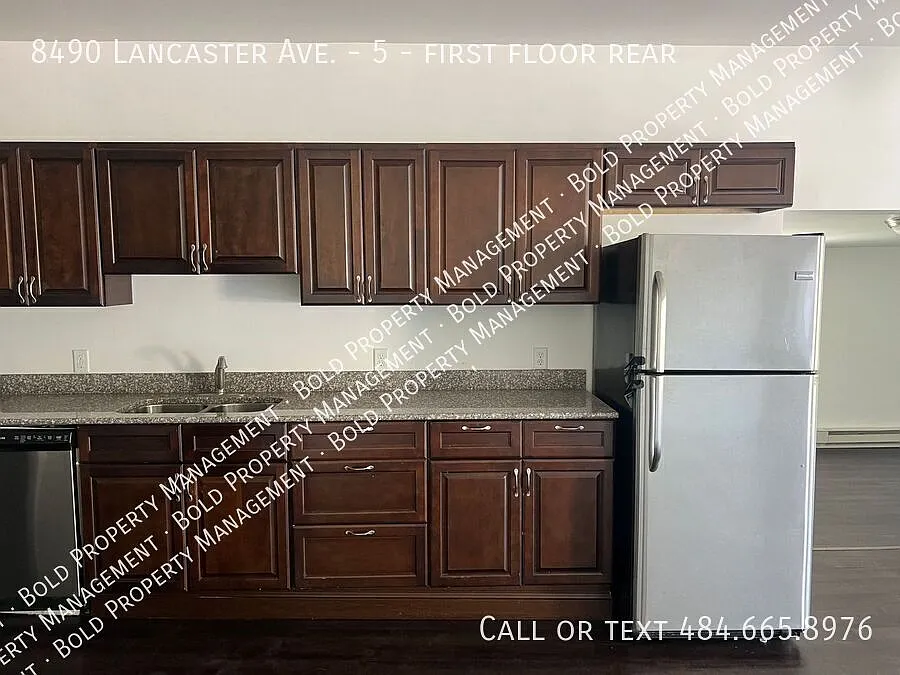 Building Photo - 8490 Lancaster Ave #5-1