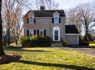 830 Summit Ave, Westfield, NJ 07090