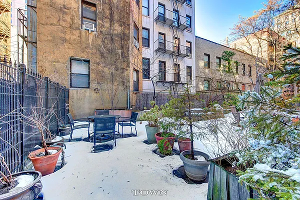 Sold by Town Residential | media 5