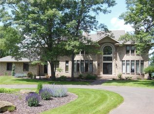 1010 E Shore Dr, Altoona, WI 54720