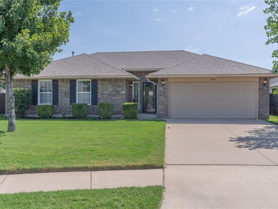 904 Norway Ave, Yukon, OK 73099