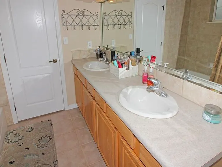 2252 Pine Terrace Ct — Photo 9