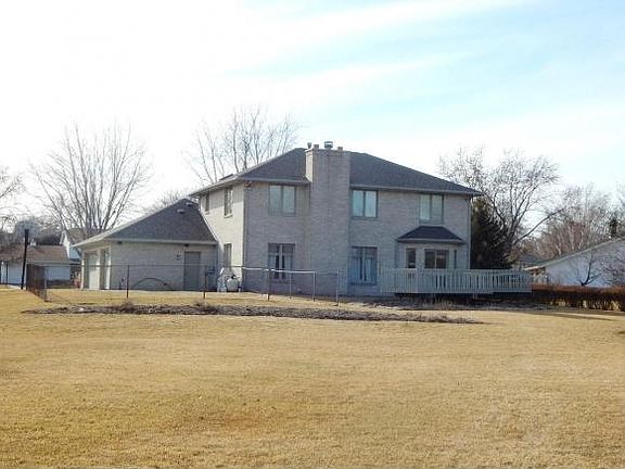 4th image of 3125 E River Dr
