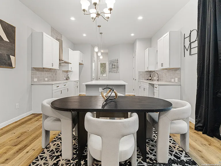 505 Linden Ave — Photo 12