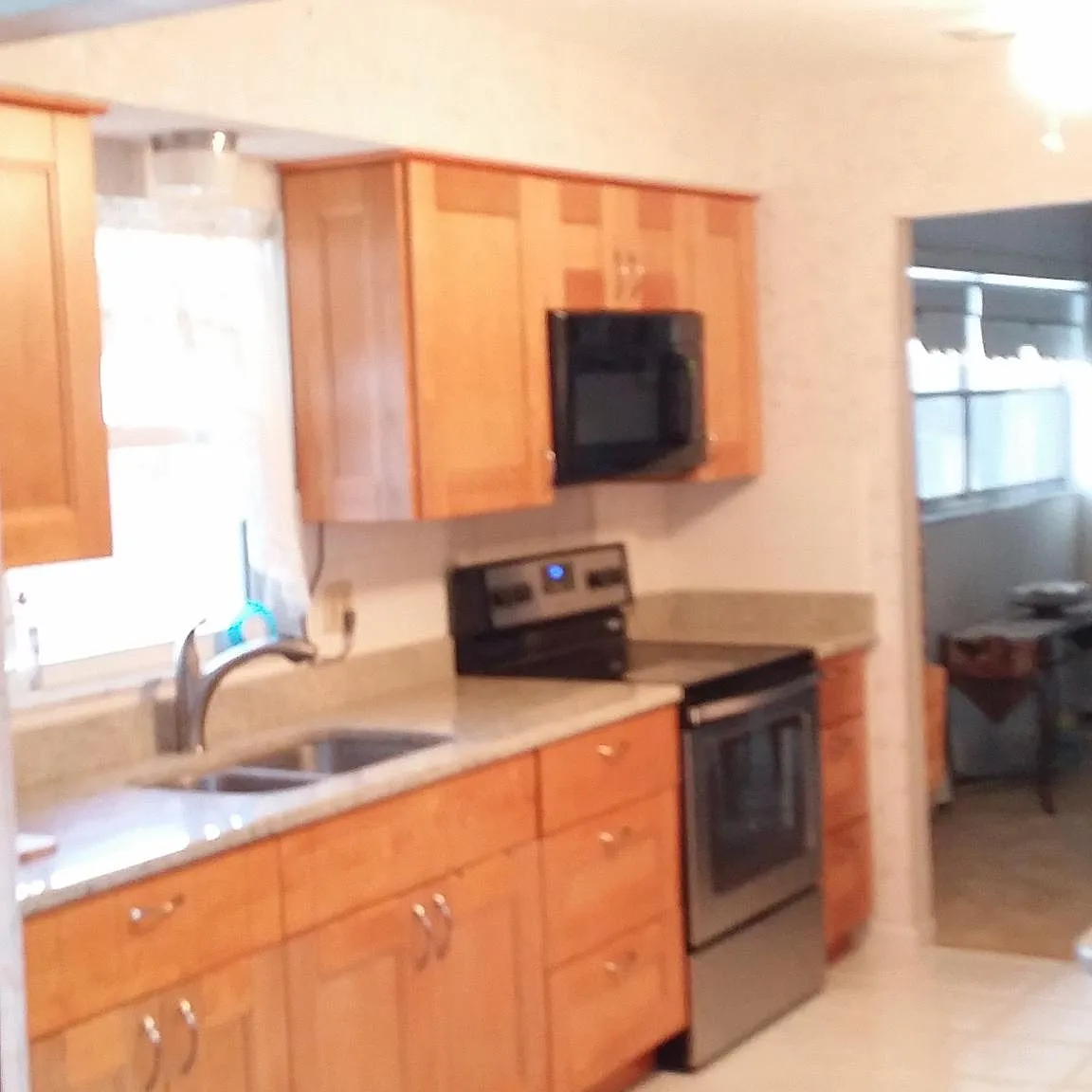 2 bed, 1025 sqft, $1,875 — Photo 4