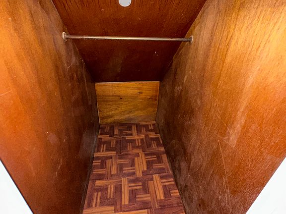 4th image of 104 N Union Ave Floor 1