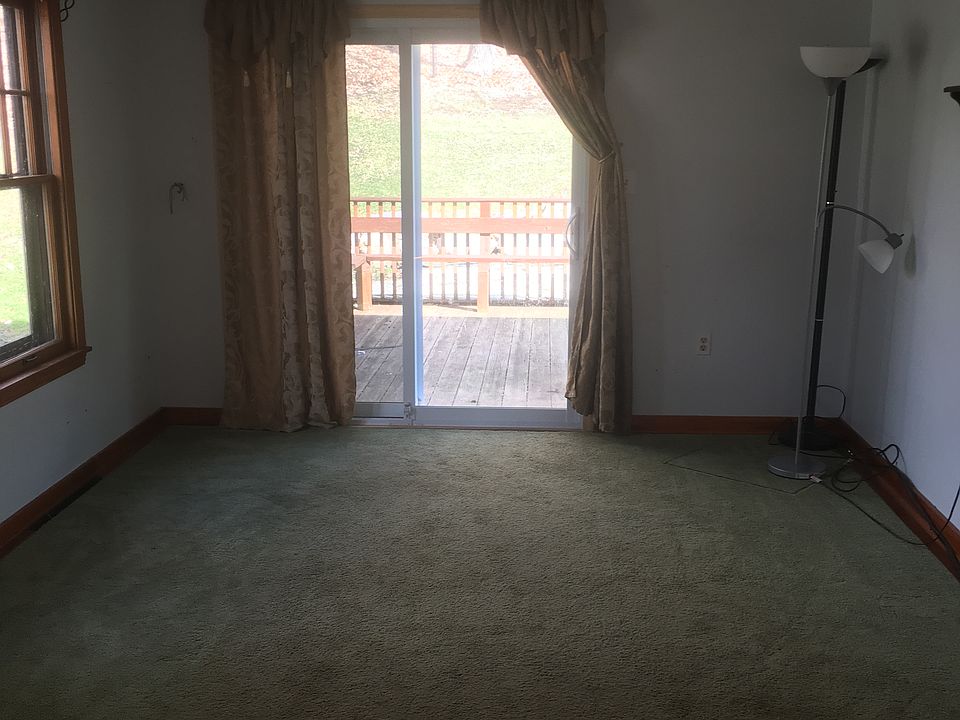 2nd image of 3926 S Street Rd