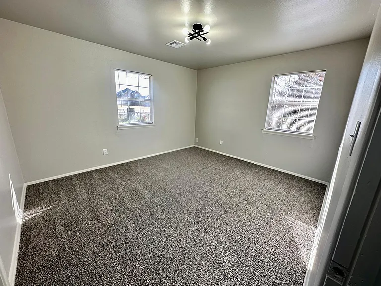 1315 N Timber Rd — Photo 7