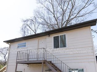 100 James St UNIT B, Rossville, GA 30741