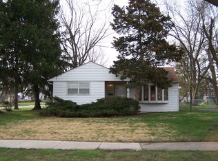 3401 Campbell St, Rolling Meadows, IL 60008