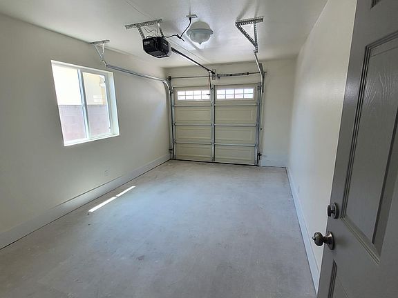 3rd image of 11016 S Mansel Ave