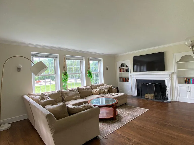 4700 Edmondson Ave — Photo 4