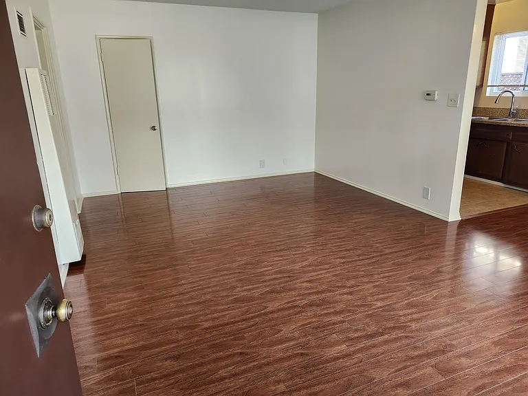 1807 N Alexandria Ave #8 — Photo 7