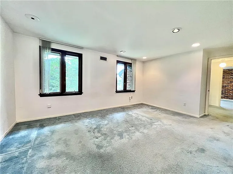 112 Pheasant Dr — Photo 14