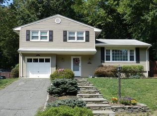 201 Dorian Rd, Boonton, NJ 07005