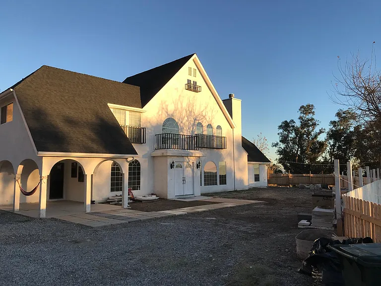 987 Deercrest Dr #HOME — Photo 2