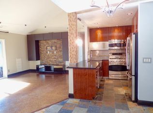 115 Sunshine Ct, Parlin, NJ
