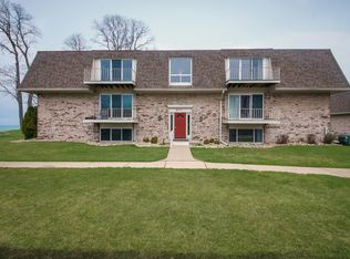 3616 Lakeshore Dr APT E-10, Saint Joseph, MI 49085